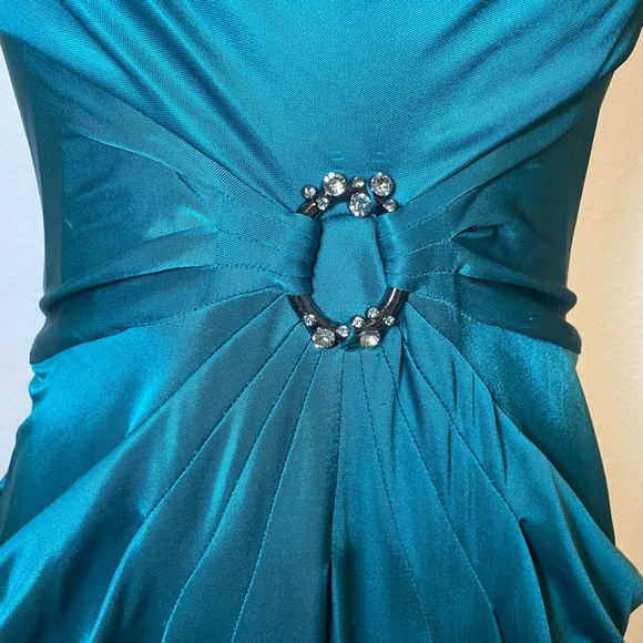 BCBG dress - Picture 5 of 7